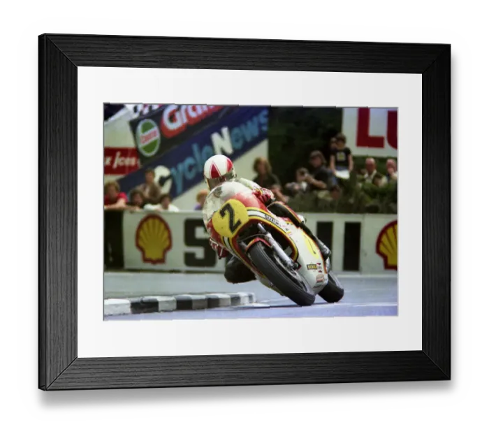 Framed Print : John Williams (Suzuki) 1976 Senior TT Framed Print : John Williams (Suzuki) 1976 Senior TT