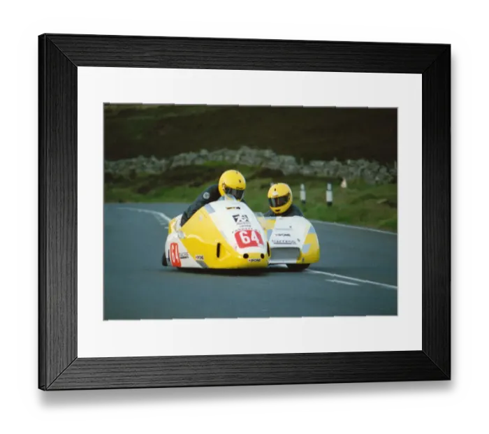 Framed Print : Michel Jacques-Jean & Gerard Barbe (Baker Yamaha) 2000 Sidecar TT Framed Print : Michel Jacques-Jean & Gerard Barbe (Baker Yamaha) 2000 Sidecar TT