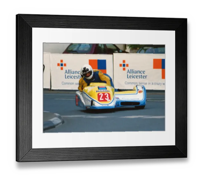 Framed Print : Lars Schwartz & Colin Hardman (LGMV Ireson Yamaha) 2000 Sidecar TT Framed Print : Lars Schwartz & Colin Hardman (LGMV Ireson Yamaha) 2000 Sidecar TT