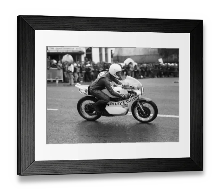 Framed Print : Rick Burrows (Yamaha) 1977 Junior TT
