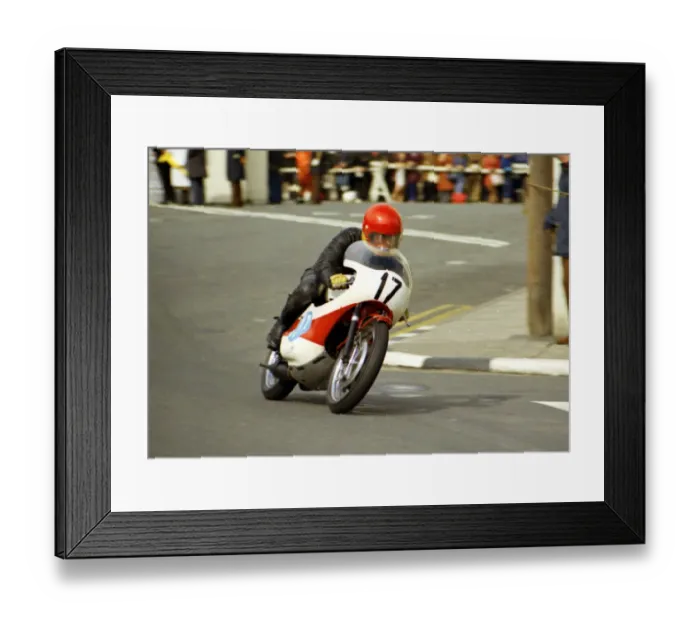 Framed Print : Cliff Mylchreest (Yamaha) 1974 Junior Manx Grand Prix Framed Print : Cliff Mylchreest (Yamaha) 1974 Junior Manx Grand Prix