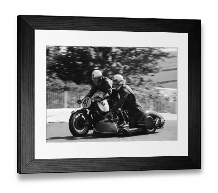 Framed Print : Dave Dickinson & Stan Cooper (BMW) 1969 750 Sidecar TT Framed Print : Dave Dickinson & Stan Cooper (BMW) 1969 750 Sidecar TT