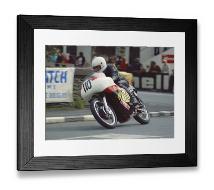 Framed Print : Chris East (Matchless) 1974 Senior Manx Grand Prix Framed Print : Chris East (Matchless) 1974 Senior Manx Grand Prix