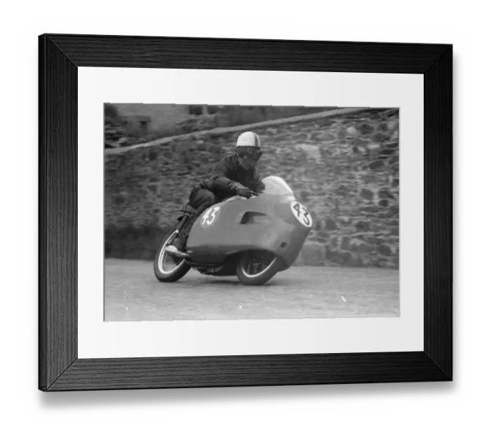 Framed Print : Ernie Barrett (Norton) 1957 Junior TT Framed Print : Ernie Barrett (Norton) 1957 Junior TT