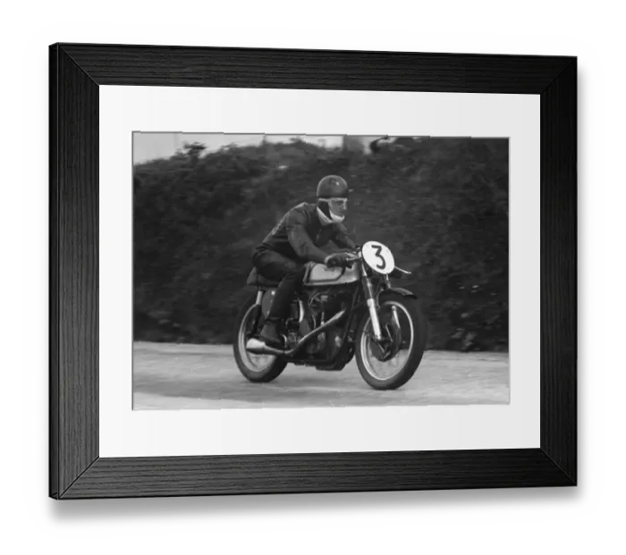 Framed Print : Bernard Morle (Norton) 1957 Senior TT Framed Print : Bernard Morle (Norton) 1957 Senior TT