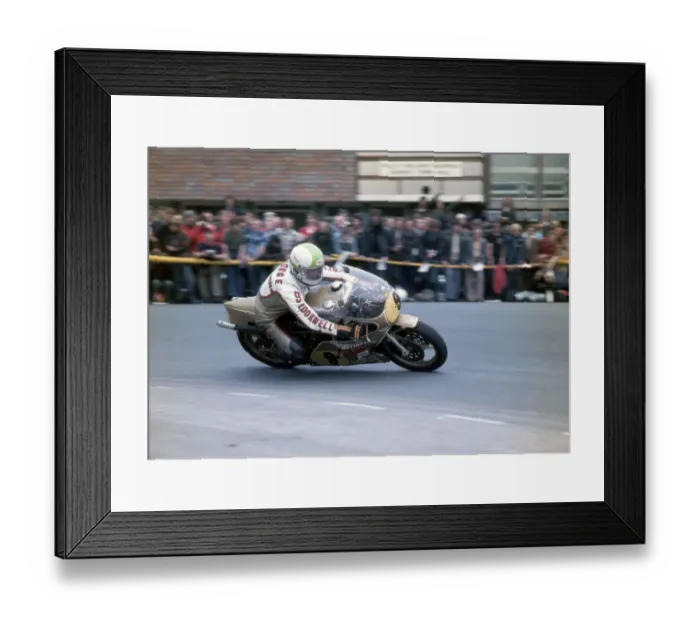 Framed Print : Alex George (Suzuki) 1979 Senior TT Framed Print : Alex George (Suzuki) 1979 Senior TT