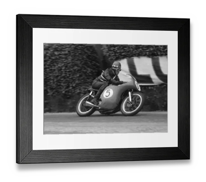 Framed Print : Terry Shepherd (Norton) 1959 Senior Formula One TT Framed Print : Terry Shepherd (Norton) 1959 Senior Formula One TT