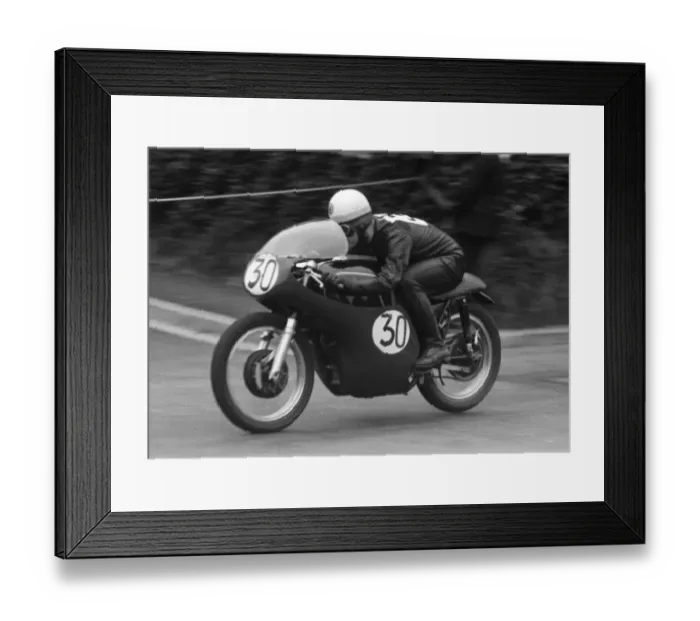 Framed Print : Bill Smith (AJS) 1959 Junior Formula One TT Framed Print : Bill Smith (AJS) 1959 Junior Formula One TT