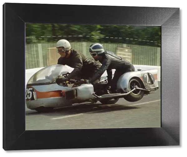 Eric Parkinson & Roger Osbourne (EP Crescent) 1971 750 Sidecar TT