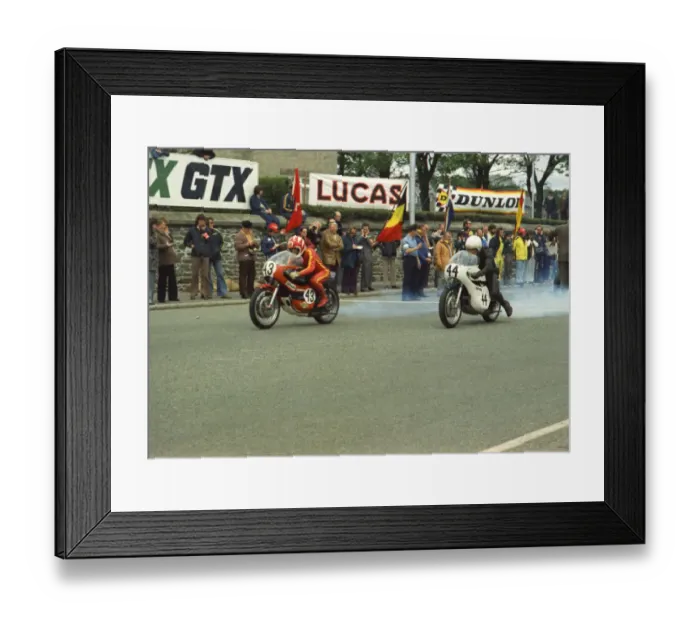 Framed Print : George Fogarty & Ernie Pitt (Yamaha) 1974 Formula 750 TT Framed Print : George Fogarty & Ernie Pitt (Yamaha) 1974 Formula 750 TT