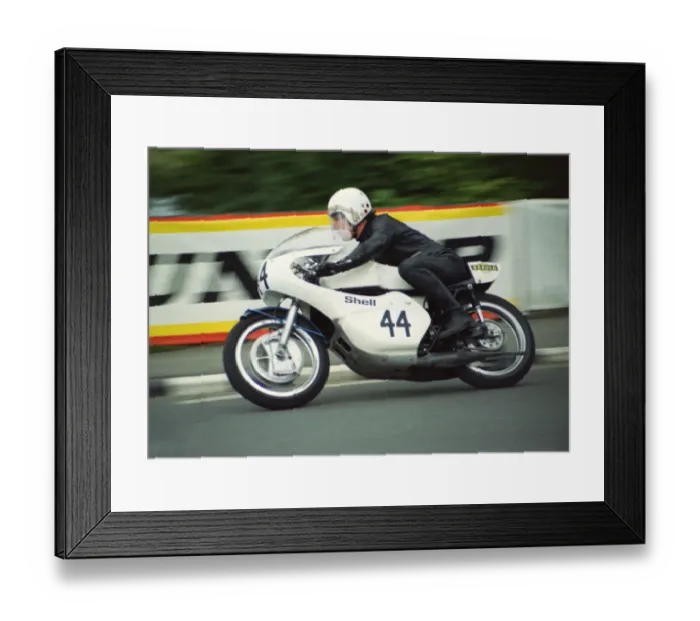 Framed Print : Ernie Pitt (Yamaha) 1974 Formula 750 TT Framed Print : Ernie Pitt (Yamaha) 1974 Formula 750 TT