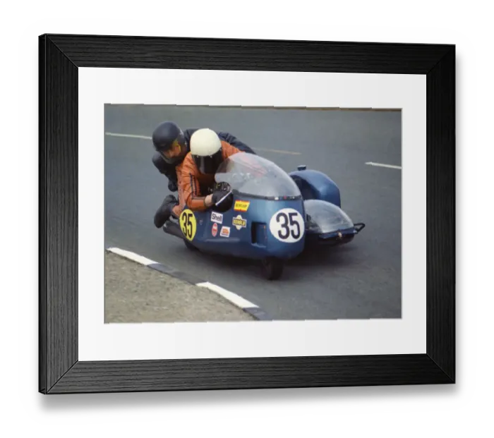 Framed Print : Mick Potter & Eddie Hammond (BSA) 1974 750 Sidecar TT Framed Print : Mick Potter & Eddie Hammond (BSA) 1974 750 Sidecar TT