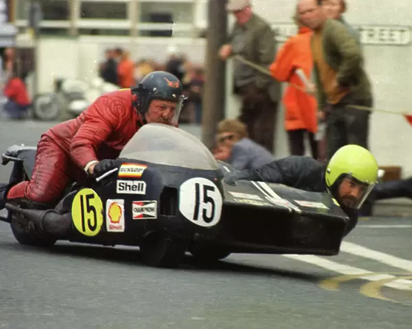 Dennis Keen & R Worrall (Konig) 1974 750sc TT