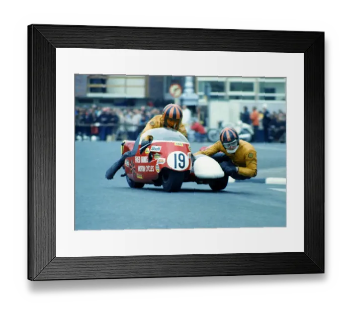 Framed Print : Roy Hanks & Gerald Daniel (BSA) 1974 750sc TT Framed Print : Roy Hanks & Gerald Daniel (BSA) 1974 750sc TT