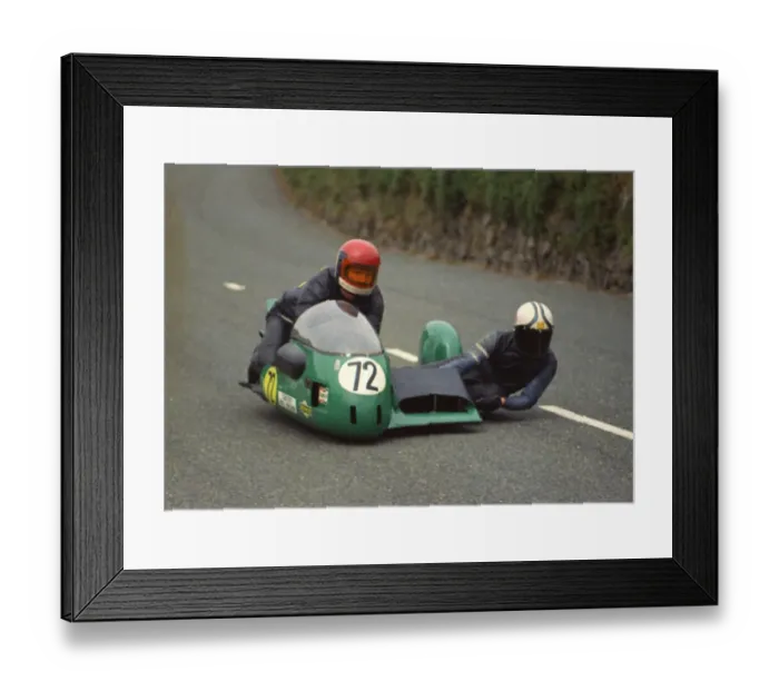 Framed Print : Ted Jansson & Kevin Littlemore (Konig) 1974 750 Sidecar TT Framed Print : Ted Jansson & Kevin Littlemore (Konig) 1974 750 Sidecar TT