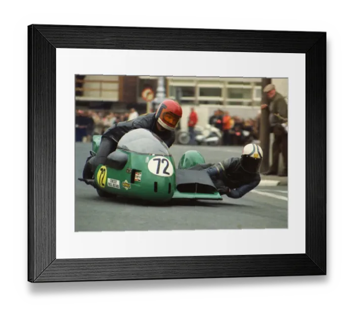 Framed Print : Ted Jansson & Kevin Littlemore (Konig) 1974 Sidecar 750 TT Framed Print : Ted Jansson & Kevin Littlemore (Konig) 1974 Sidecar 750 TT
