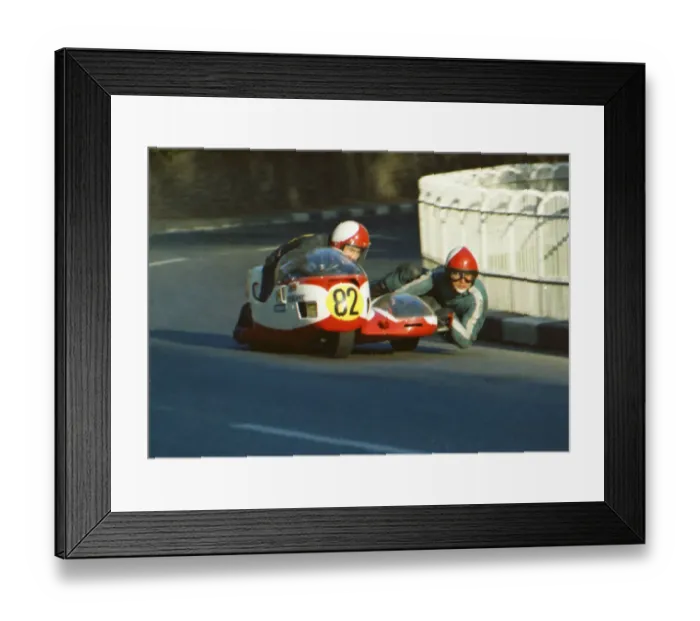 Framed Print : Roger Dixon & Francis Knights (Weslake) 1974 750 Sidecar TT Framed Print : Roger Dixon & Francis Knights (Weslake) 1974 750 Sidecar TT