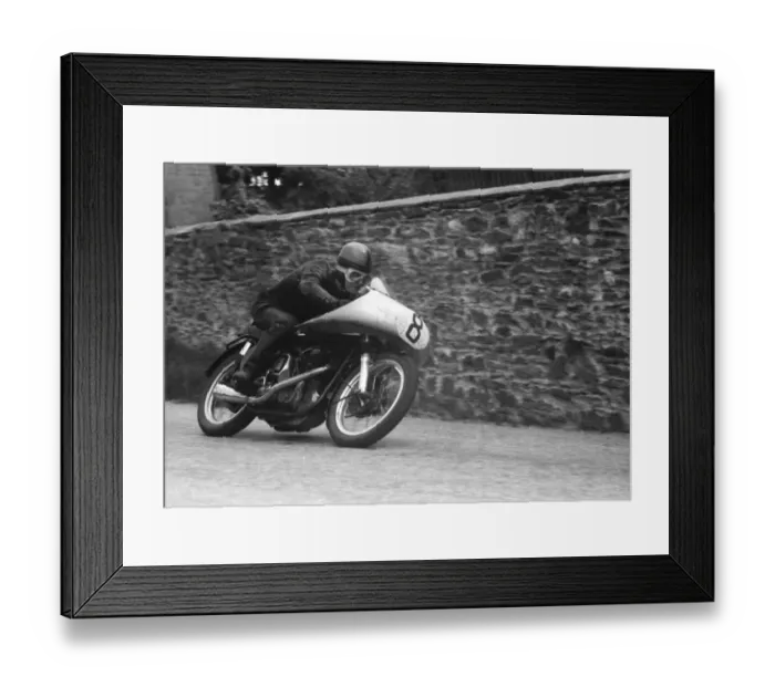 Framed Print : Ben Denton (Norton) 1955 Senior TT Framed Print : Ben Denton (Norton) 1955 Senior TT