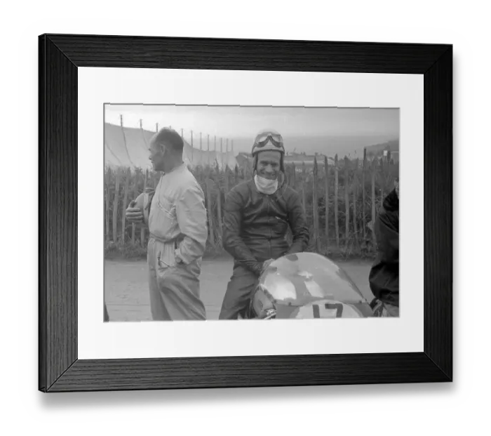 Framed Print : Geoff Tanner (Norton) 1961 Senior TT