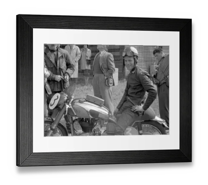 Framed Print : Geoff Tanner (Norton) 1954 Junior Clubman TT Framed Print : Geoff Tanner (Norton) 1954 Junior Clubman TT