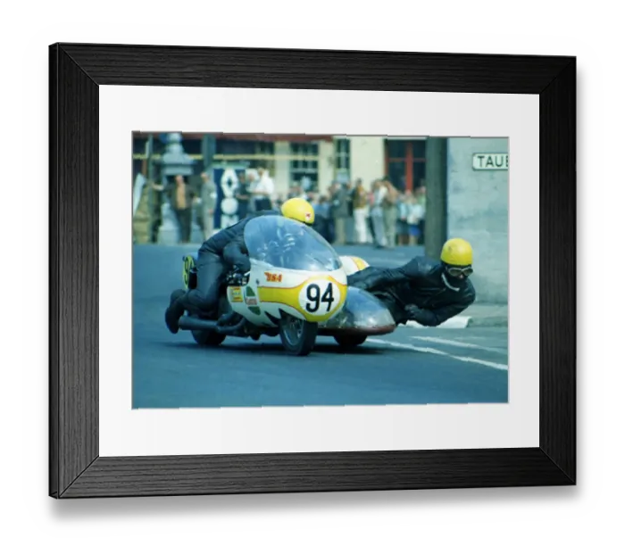 Framed Print : Mick Whitton & Nick Haslam (Rumble BSA) 1970 750cc Sidecar TT Framed Print : Mick Whitton & Nick Haslam (Rumble BSA) 1970 750cc Sidecar TT
