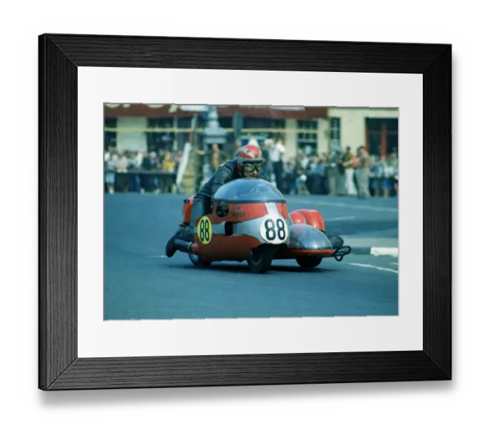 Framed Print : John Barker & Chris Emmins (Reynoldson Triumph) 1970 750cc Sidecar TT Framed Print : John Barker & Chris Emmins (Reynoldson Triumph) 1970 750cc Sidecar TT