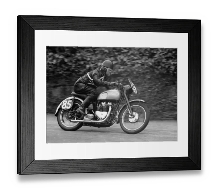 Framed Print : T Southward (Triumph) 1952 Senior Clubman TT Framed Print : T Southward (Triumph) 1952 Senior Clubman TT