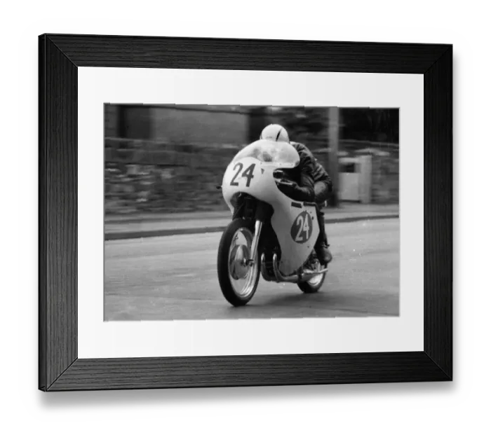Framed Print : Allan Steele (Yamaha) 1966 Lightweight Manx Grand Prix
