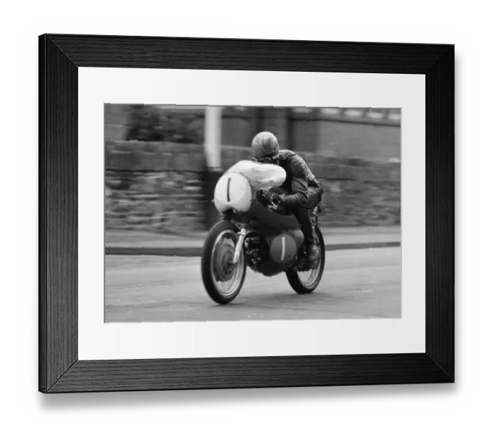 Framed Print : Thomas Irvine (Aermacchi) 1966 Lightweight Manx Grand Prix Framed Print : Thomas Irvine (Aermacchi) 1966 Lightweight Manx Grand Prix