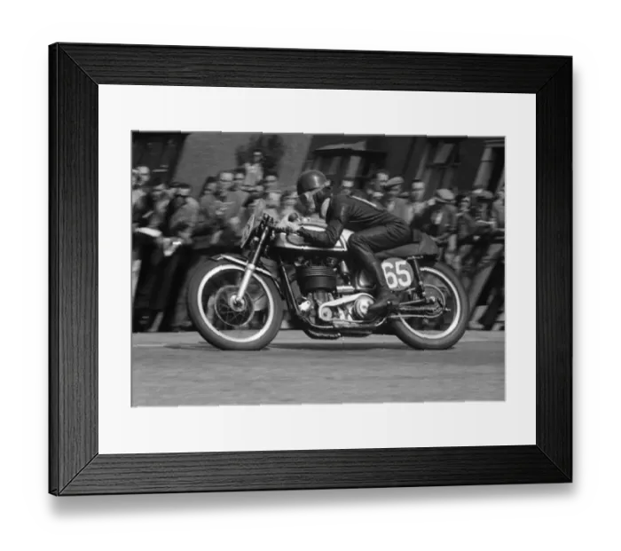 Framed Print : Eric Jones (Norton) 1955 Senior TT Framed Print : Eric Jones (Norton) 1955 Senior TT