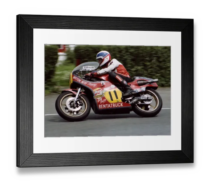 Framed Print : Steve Cull (Suzuki) 1981 Senior TT Framed Print : Steve Cull (Suzuki) 1981 Senior TT