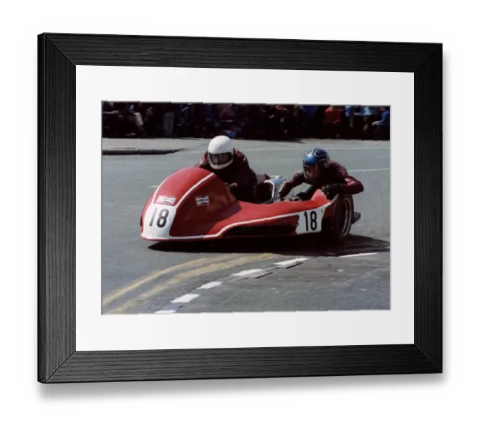 Framed Print : Dennis Keen & Geoff Leitch (Yamaha) 1981 Sidecar TT Framed Print : Dennis Keen & Geoff Leitch (Yamaha) 1981 Sidecar TT