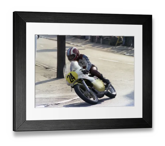 Framed Print : Jim Scott (Yamaha) 1978 Senior TT Framed Print : Jim Scott (Yamaha) 1978 Senior TT