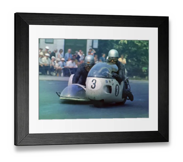 Framed Print : Horst Owesle & Julius Kremer (Munch URS) 1970 500 Sidecar TT Framed Print : Horst Owesle & Julius Kremer (Munch URS) 1970 500 Sidecar TT