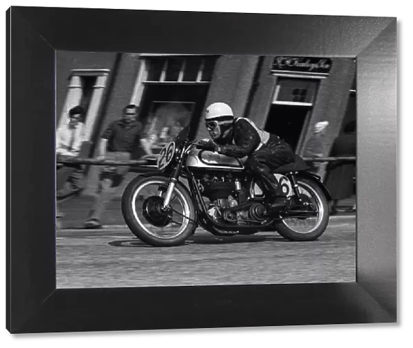 Victor Williams (Norton) 1953 Junior Manx Grand Prix