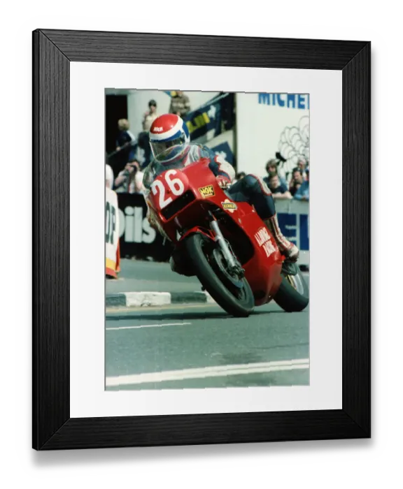 Framed Print : Mick Hunt (Aldridge Kawasaki) 1983 Formula One TT Framed Print : Mick Hunt (Aldridge Kawasaki) 1983 Formula One TT