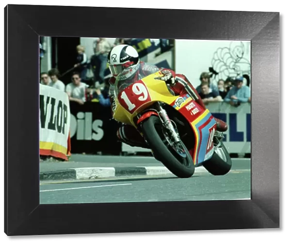 Dennis Ireland (Suzuki) 1983 Formula One TT