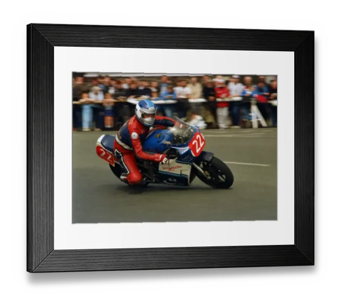 Framed Print : Tom Webb (Suzuki) 1987 Newcomers Manx Grand Prix