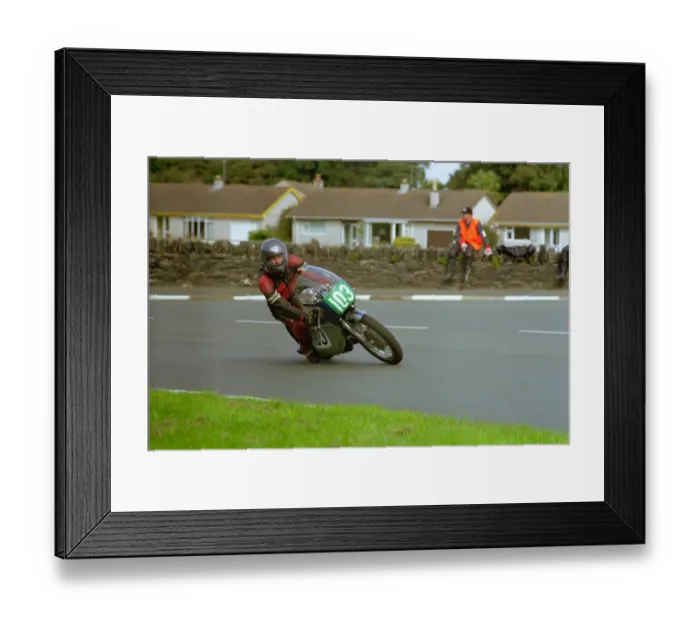Framed Print : Don Leeson (Suzuki) 2004 Lightweight Classic Manx Grand Prix Framed Print : Don Leeson (Suzuki) 2004 Lightweight Classic Manx Grand Prix