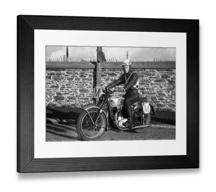 Framed Print : Dennis Morgan (BSA) 1954 Manx Grand Prix Framed Print : Dennis Morgan (BSA) 1954 Manx Grand Prix