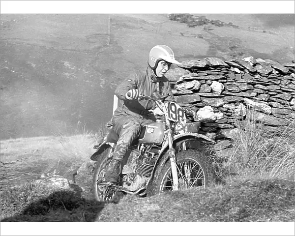 Malcolm Smith (Husqvarna) 1971 ISDT, Isle of Man