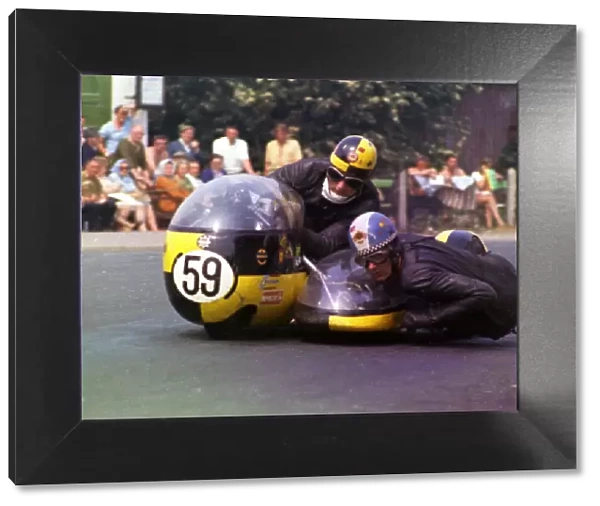 Bob Cass & Dave Jose (Triumph) 1971 500 Sidecar TT