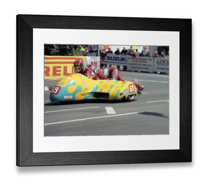 Framed Print : Wendy Davis and Martin Roberts (Baker Honda) 1999 Sidecar TT Framed Print : Wendy Davis and Martin Roberts (Baker Honda) 1999 Sidecar TT