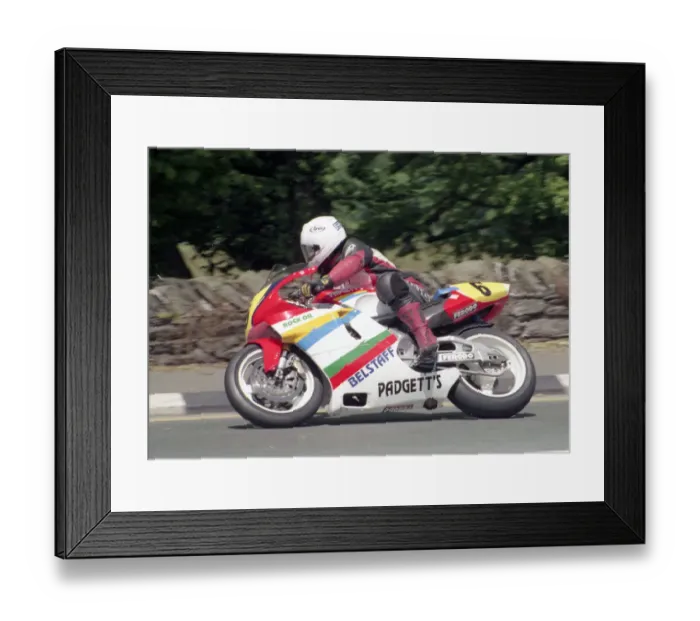 Framed Print : Nigel Davies (Yamaha) 1998 Senior TT Framed Print : Nigel Davies (Yamaha) 1998 Senior TT