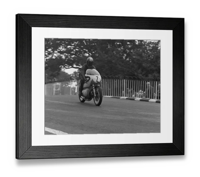 Framed Print : Eddie Moore (Aermacchi) 1972 Junior Manx Grand Prix Framed Print : Eddie Moore (Aermacchi) 1972 Junior Manx Grand Prix