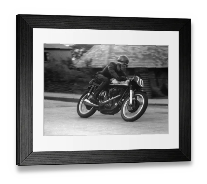 Framed Print : Tom Phillis (Norton) 1958 Senior TT Framed Print : Tom Phillis (Norton) 1958 Senior TT
