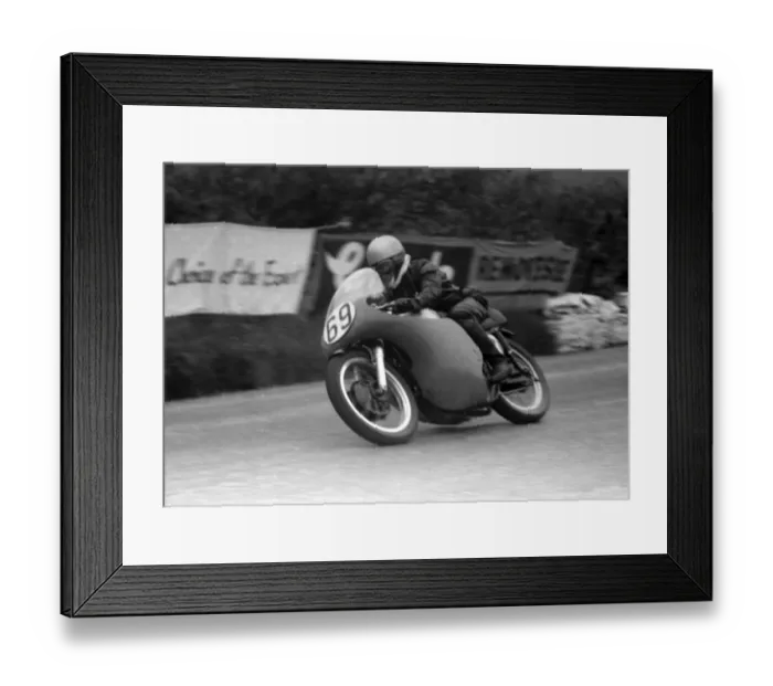 Framed Print : Roy Ingram (Norton) 1958 Senior TT Framed Print : Roy Ingram (Norton) 1958 Senior TT