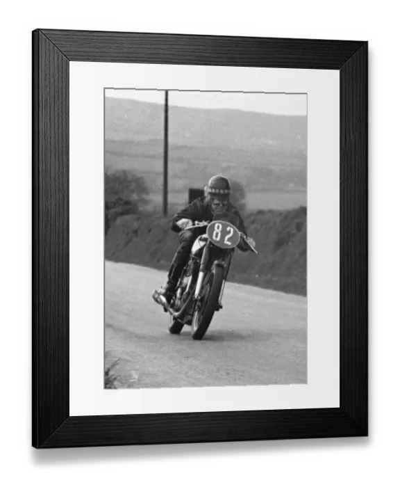 Framed Print : Tommy Wood (Norton) 1951 Senior TT Framed Print : Tommy Wood (Norton) 1951 Senior TT
