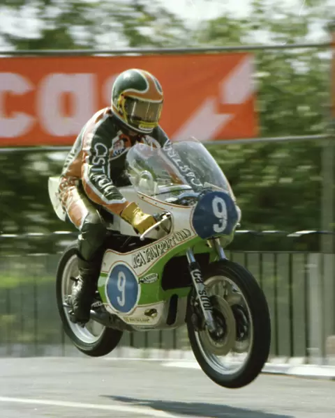 Tom Herron (Yamaha) 1976 Junior TT