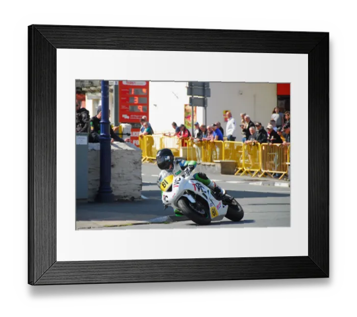 Framed Print : Grant Gaskell (Kawasaki) 2018 Senior Manx Grand Prix Framed Print : Grant Gaskell (Kawasaki) 2018 Senior Manx Grand Prix